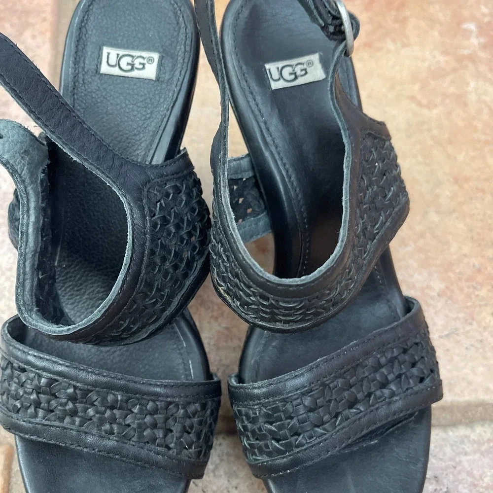 UGG strappy woven buckle wedge sandals size 6.5